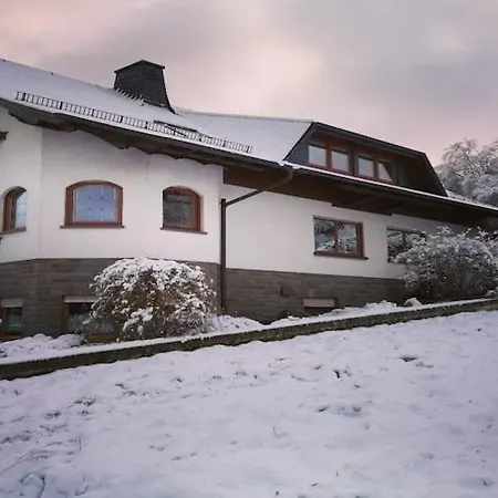 Apartment Spacious Flat In Near The Nuerburgring, Cleaning Included Adenau